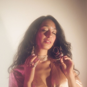 美女放尿着衣失禁
