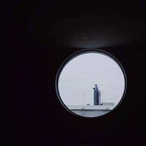 美女放尿着衣失禁
