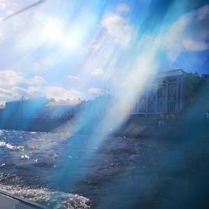 美女放尿着衣失禁
